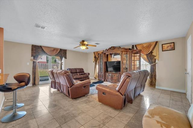 Building Photo - 6610 Beryl Dr