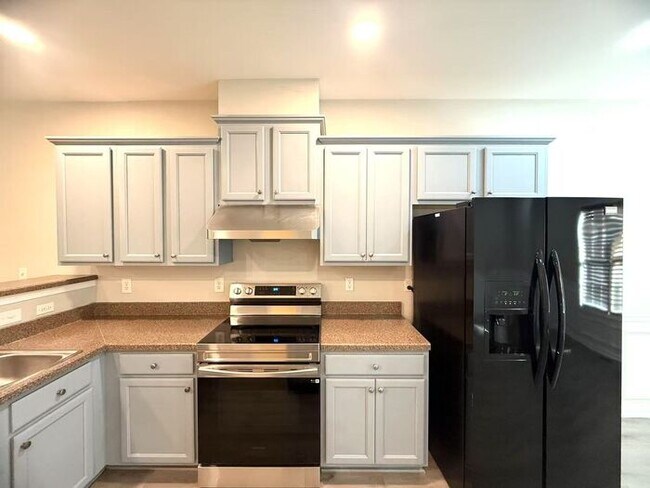 Building Photo - 2168 Pebble Beach Dr