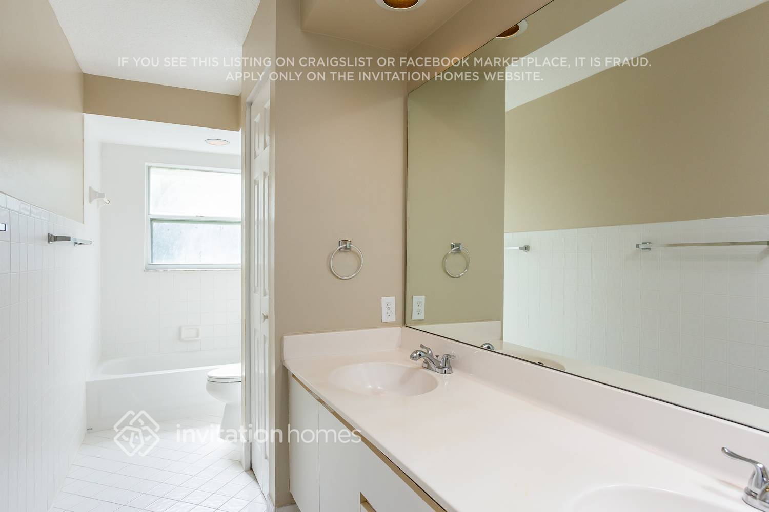 Building Photo - 9296 Lake Serena Dr