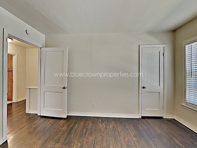 Building Photo - 6491 Bordeaux Ave