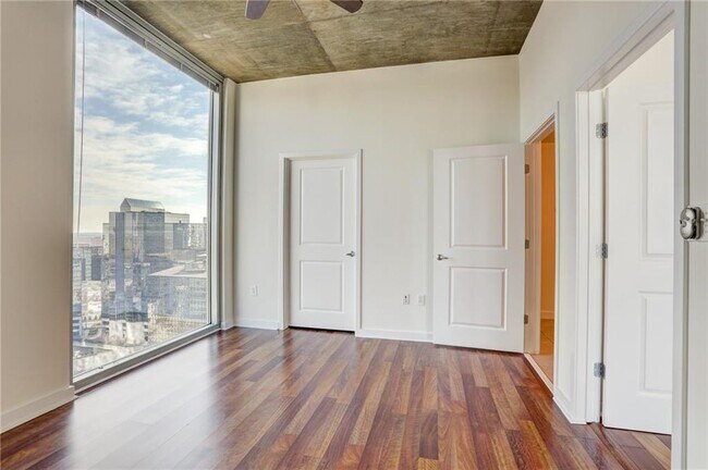 Building Photo - 3324 Peachtree Rd