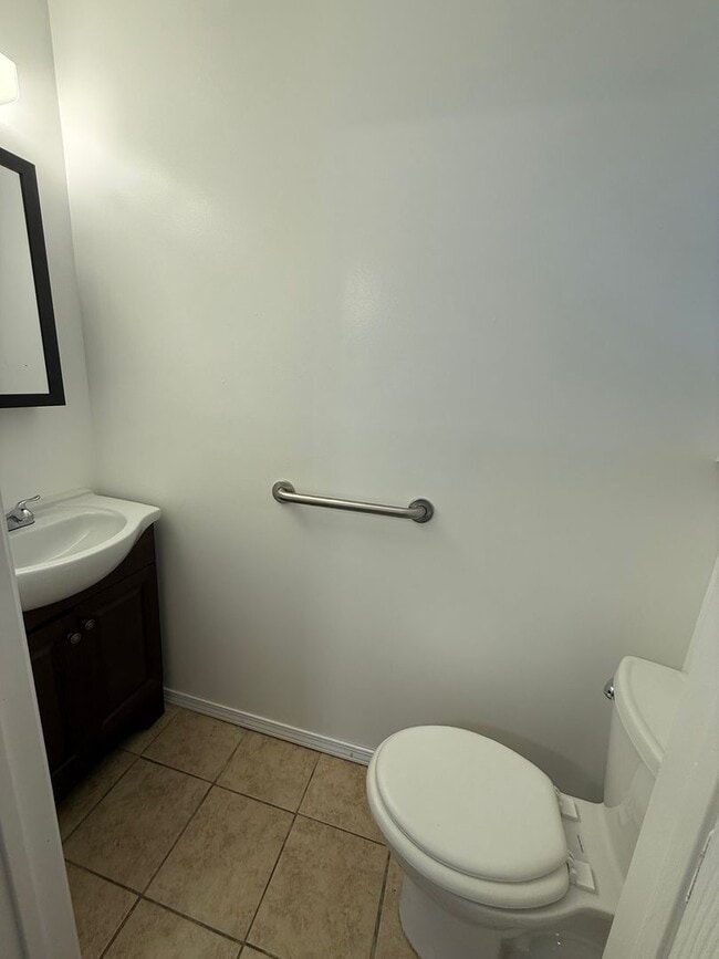 Building Photo - 3BD 1.5BA Single Home in Stevendale Heights Subdivision