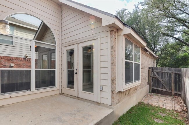 Building Photo - 2308 Kimra Ln