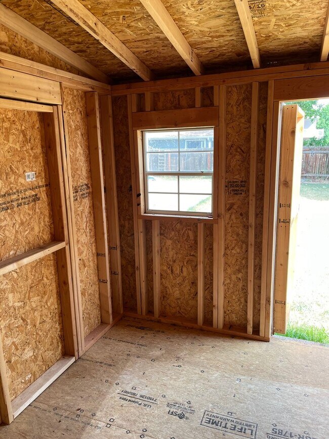 Building Photo - 3 Bed 2.5 Bath Single-Family Home on Cul-De-Sac w/ Large Fenced Backyard, Garage