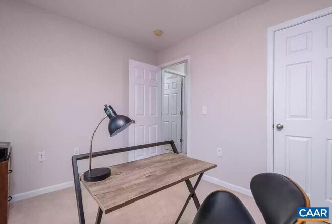 Building Photo - 3066 Crystal Spring Ln