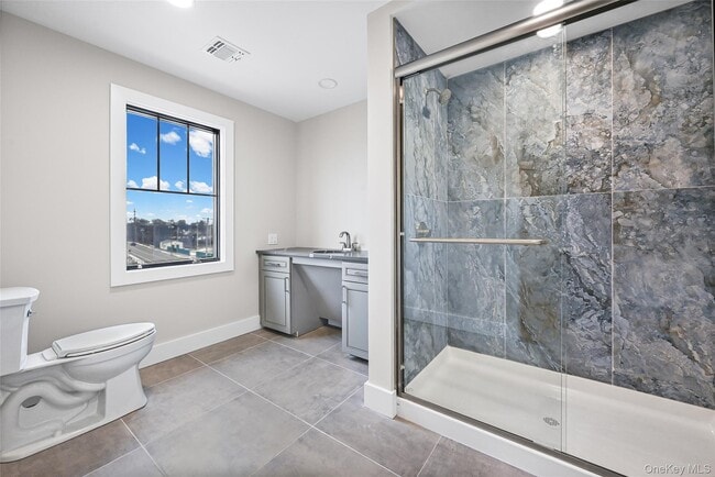 Building Photo - 80 Division St