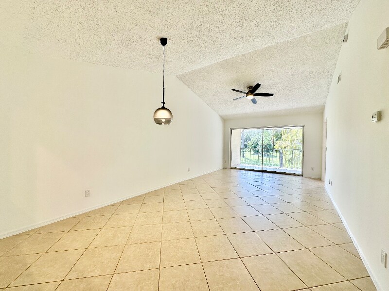Building Photo - 709 Landover Cir