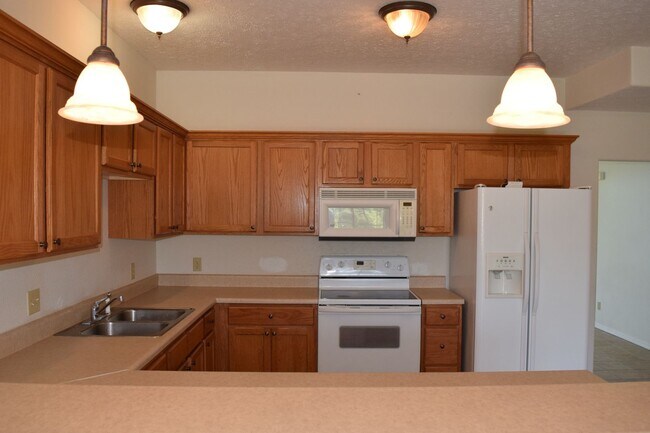 Building Photo - 318 Carmel Valley Way