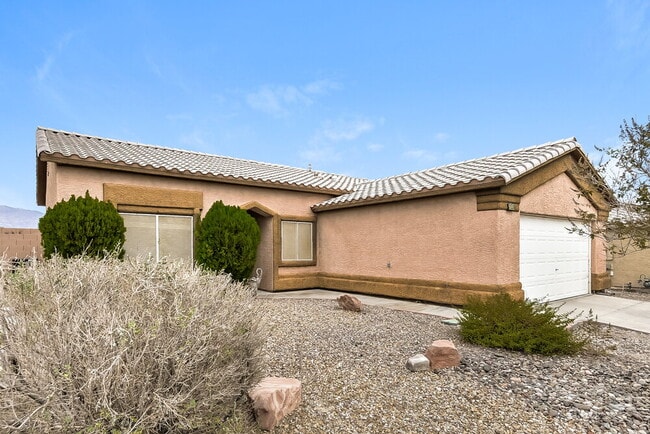 Building Photo - 2018 Annbriar Ave