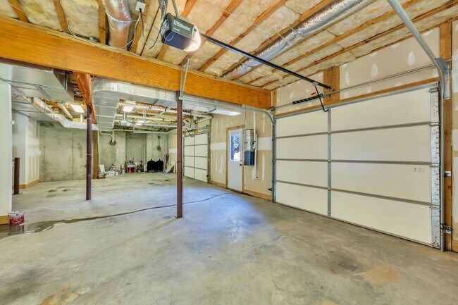 Building Photo - 3924 Butler Springs Way