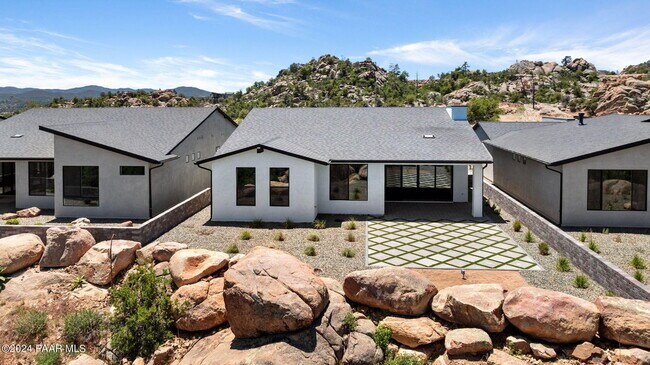 Building Photo - 1318 Rockwood Dr