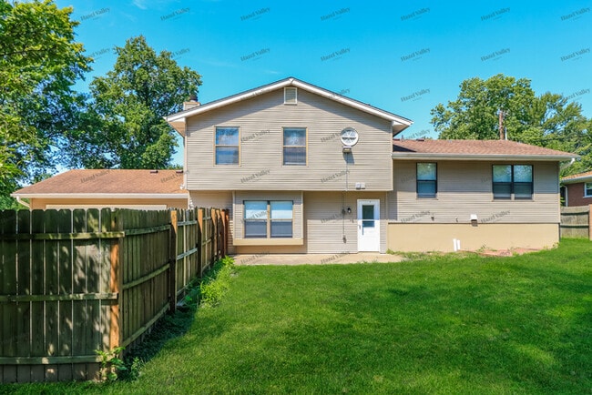 Building Photo - 12240 Kimbrough Dr