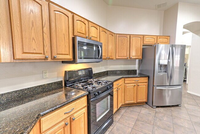 Building Photo - Rancho Sahuarita Gated Community