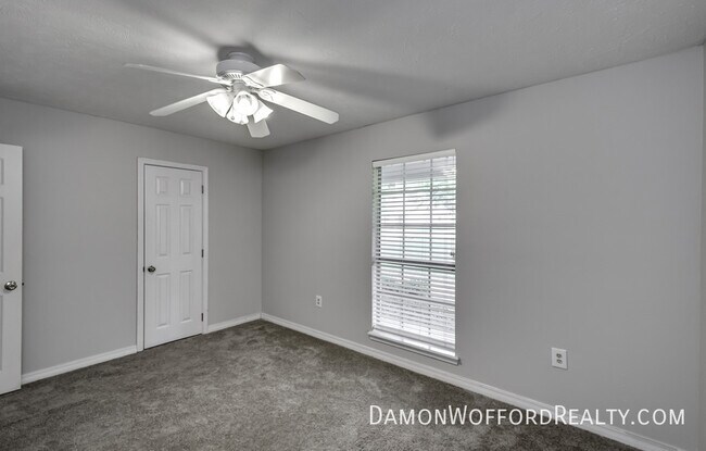 Building Photo - 502 Pelahatchie Shore Dr