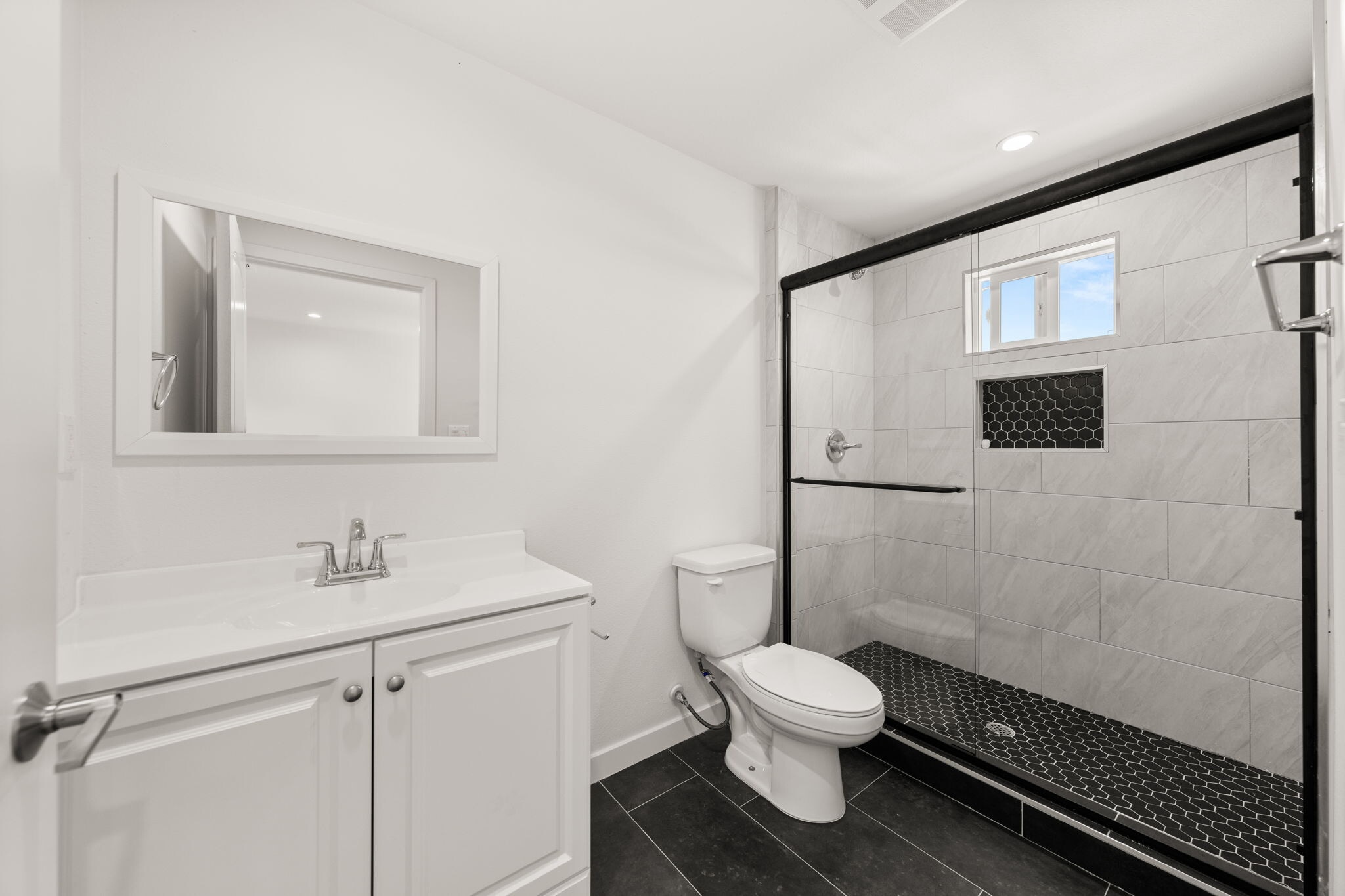 Building Photo - 4700 S Gramercy Pl