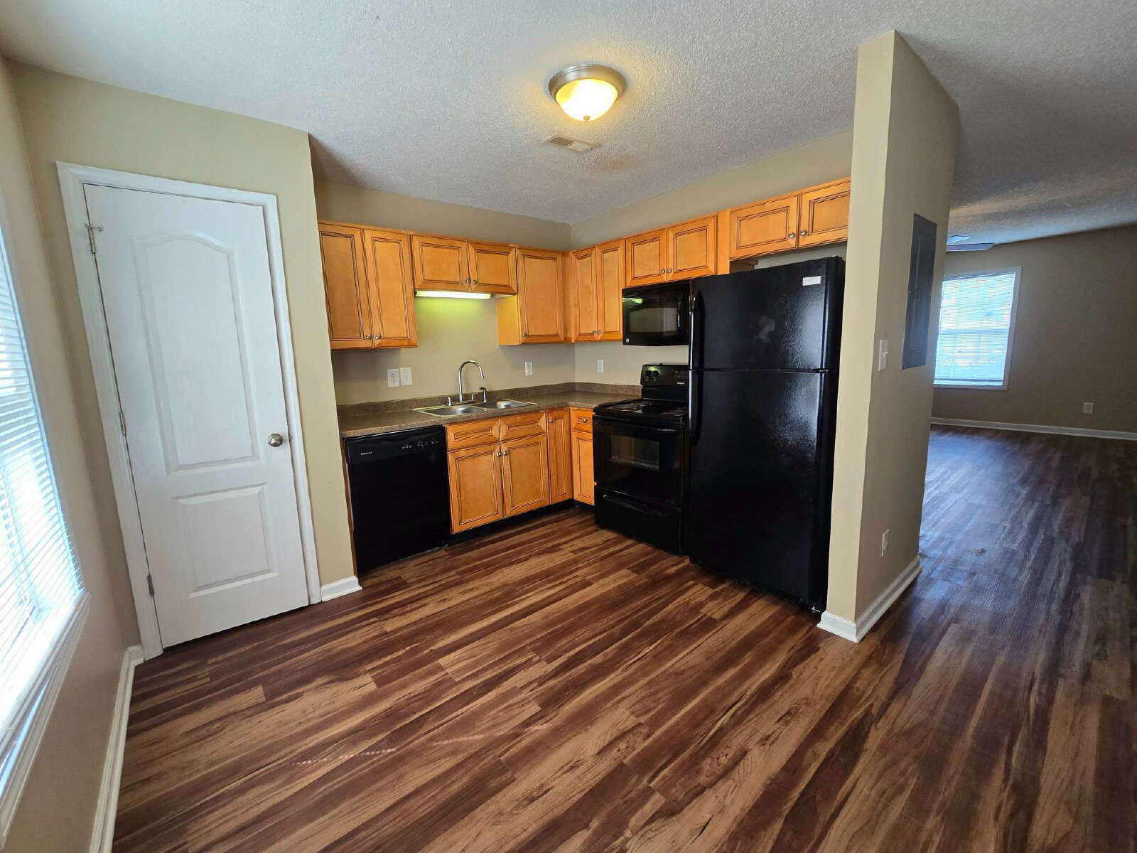 Building Photo - 541B Patriot Park Ct