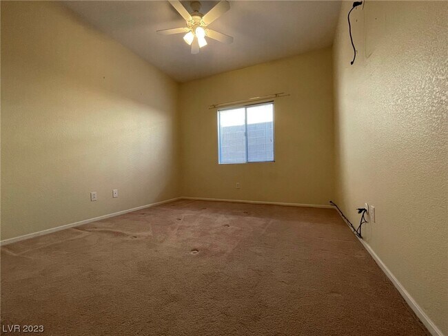Building Photo - 3216 Stratford Hall Ct