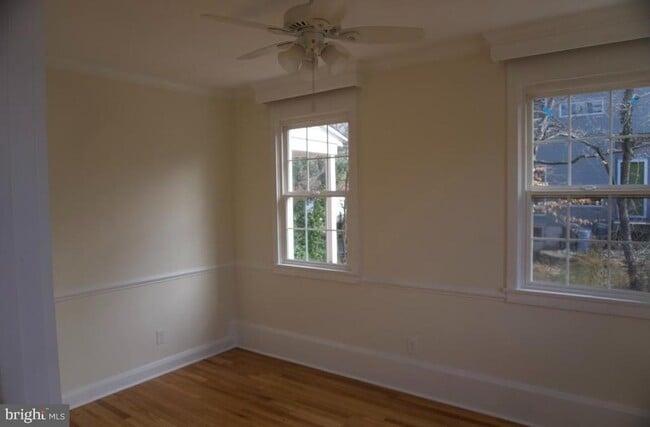 Building Photo - 906 Litchfield Rd
