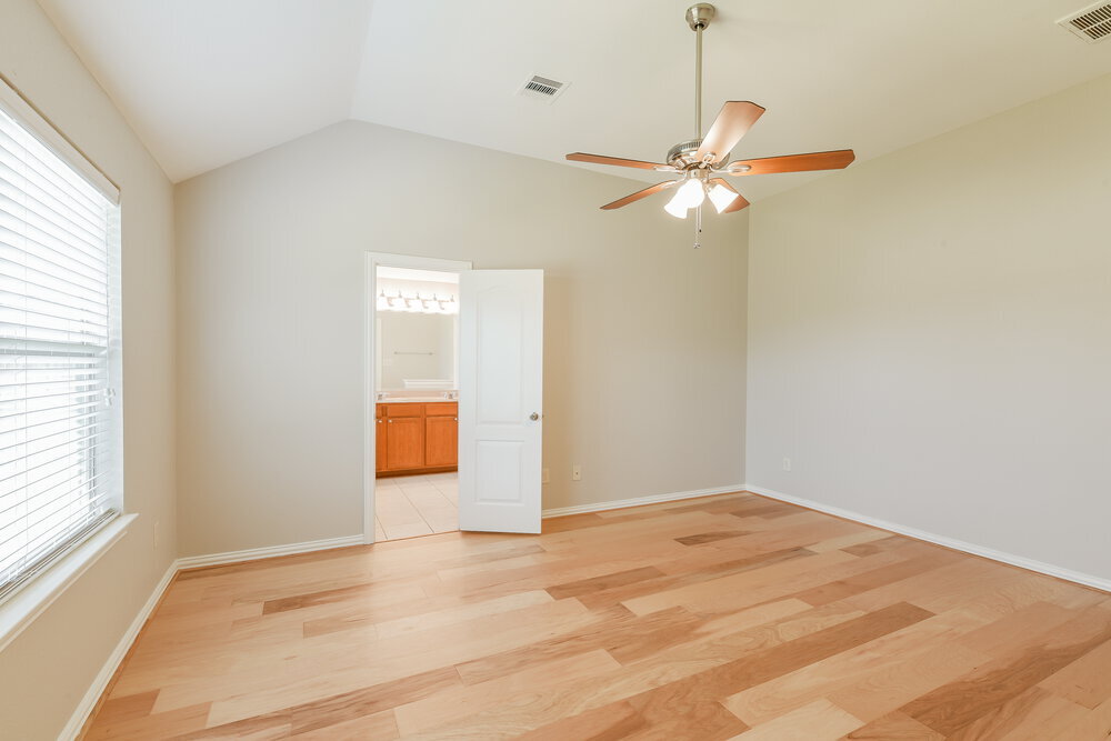 Building Photo - 3011 Lockeridge Village Dr