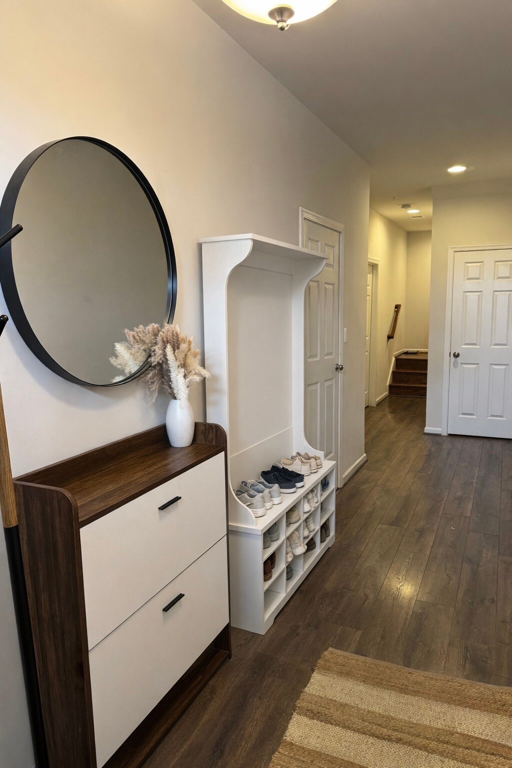 Front Foyer - 16108 Coolidge Ave