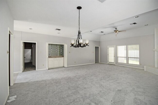 Building Photo - 3323 Village Falls Ct