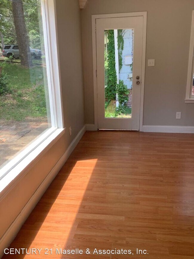 Building Photo - 4 br, 2 bath House - 618 Launcelot