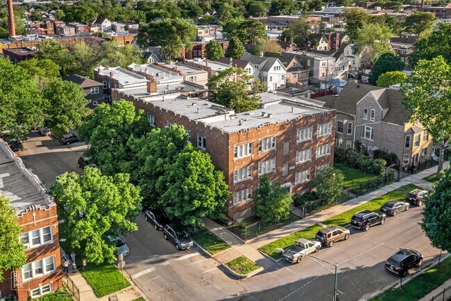 Building Photo - 4301 W Potomac Ave