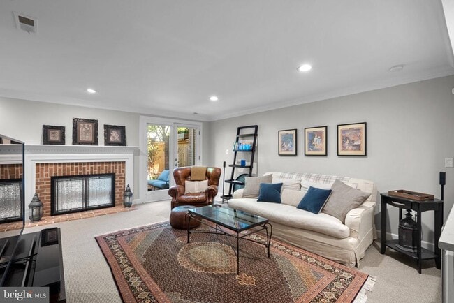 Building Photo - 1532 Hampton Hill Cir