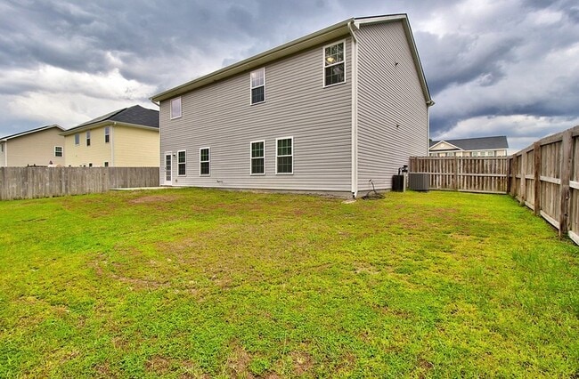 Building Photo - 1429 Evergreen Trl