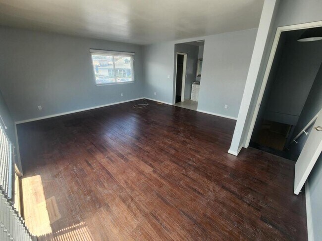 Building Photo - 995 Rosecrans St