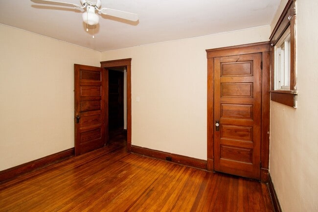 Building Photo - 3 bedroom home near Edgewater Park
