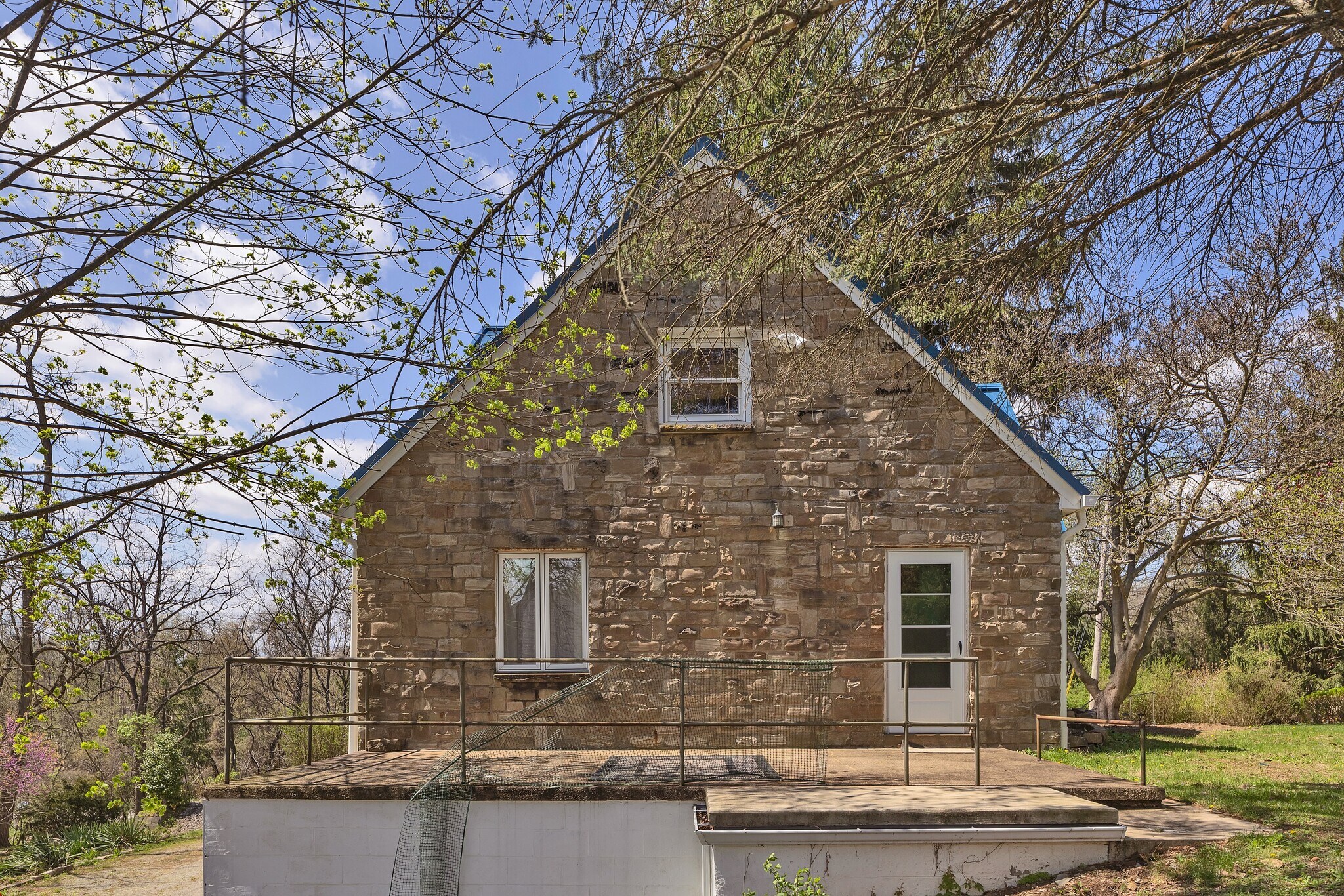Building Photo - 10 Alsop Rd
