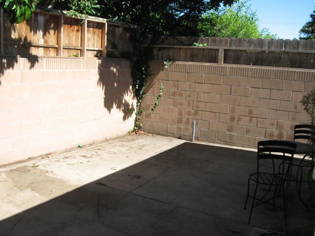 Building Photo - 1733 Speyer Ln