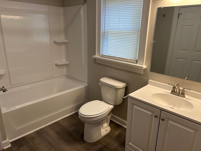 Building Photo - 4151 Sheraton St