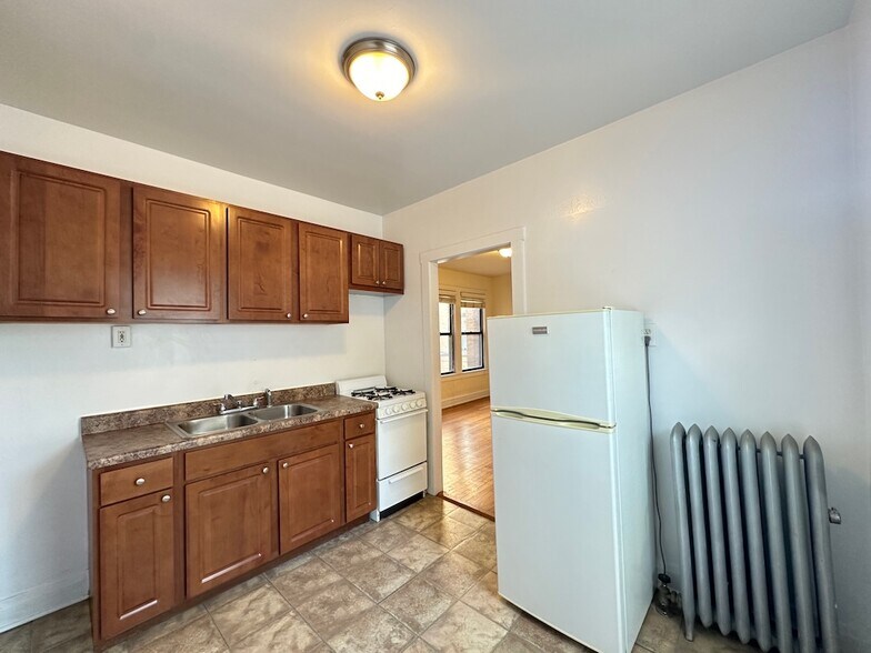 Building Photo - 2649.5 N Spaulding Ave