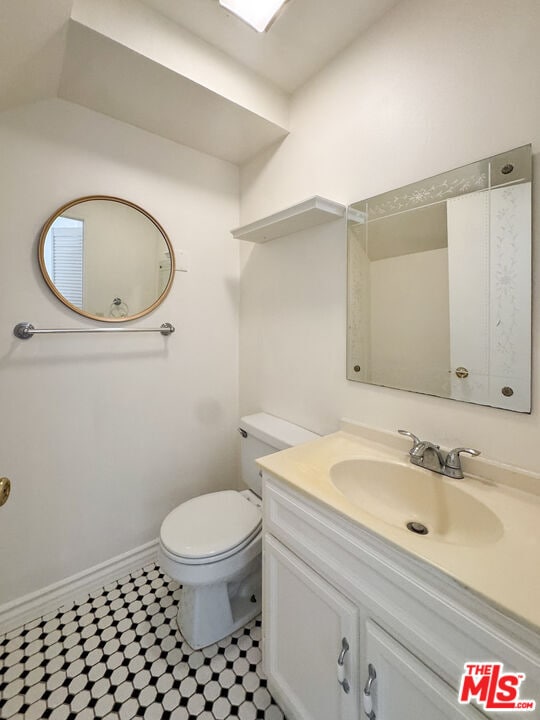 Building Photo - 750 Hyperion Ave