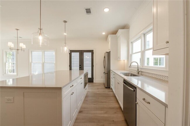 Building Photo - 3272 Stillwood Dr