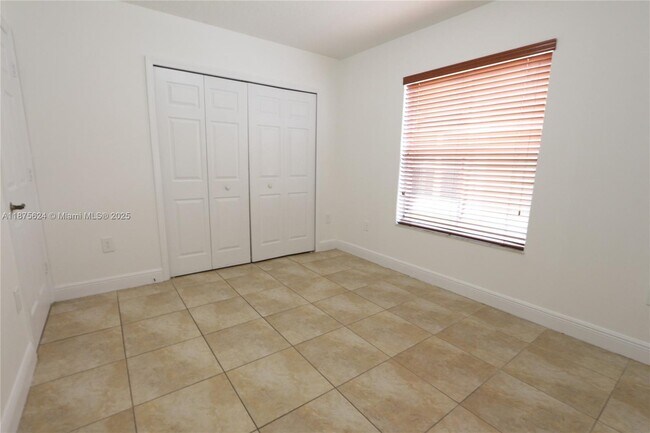 Building Photo - 15449 SW 31st Ln