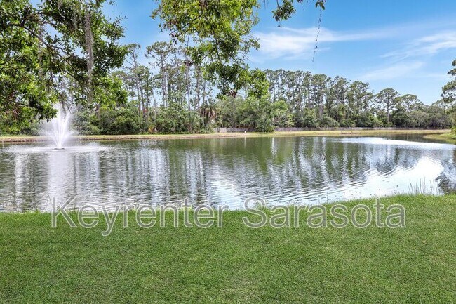 Building Photo - 5700 Bentgrass Dr