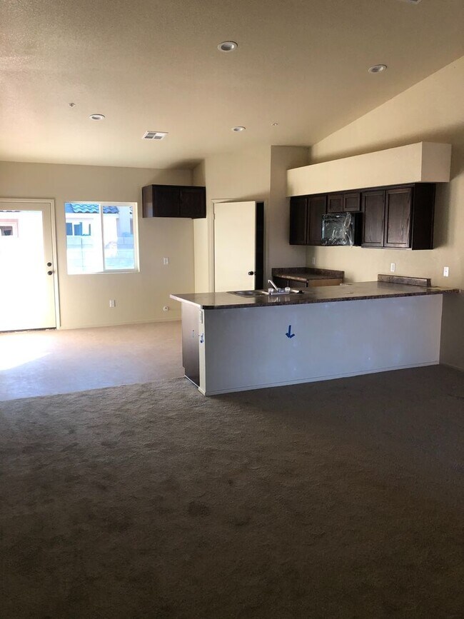 DESERT SKY TOWNHOMES 7303 E 38th Ln Yuma AZ 85365 Apartment Finder