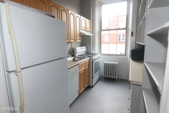 Building Photo - 4 br, 1.5 bath House - 700 N Howard St