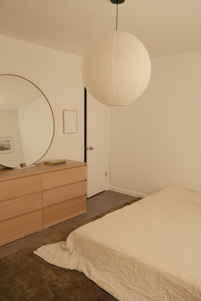 Building Photo - 4007 E Heatherbrae Dr