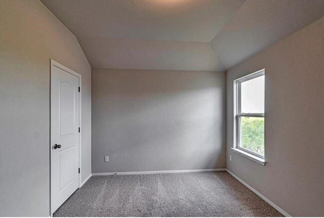 Building Photo - 101 Tranchet Dr
