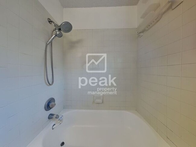 Building Photo - $2249! 3 Bed2 Bath in Watauga! Ready now! All appliances INCLUDED!