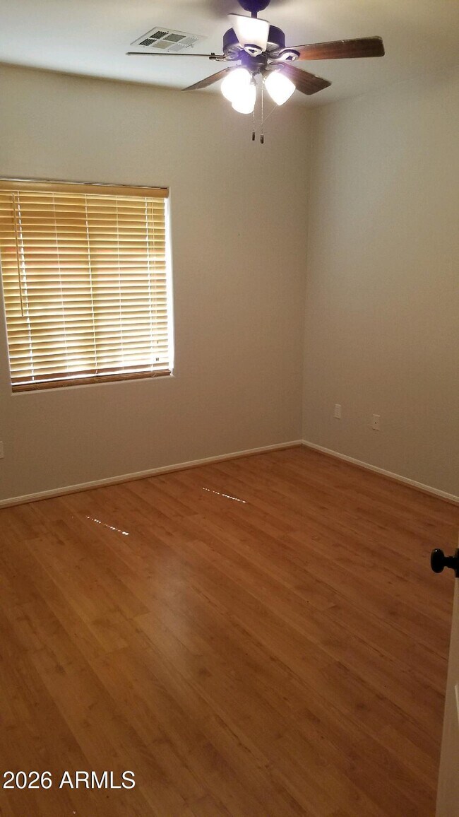 Building Photo - 2045 E Indian Wells Dr