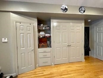 Building Photo - 158 Cottage St