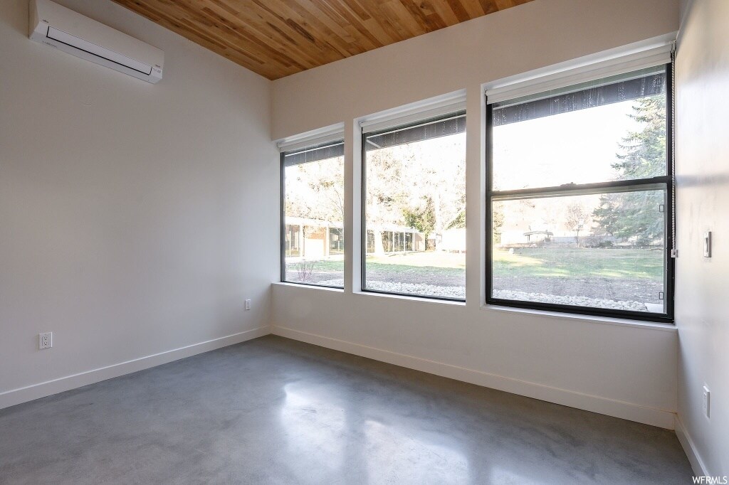 Building Photo - 2044 E Hedgewood Ct