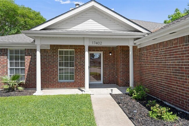 Building Photo - 17402 Eastwood Cir