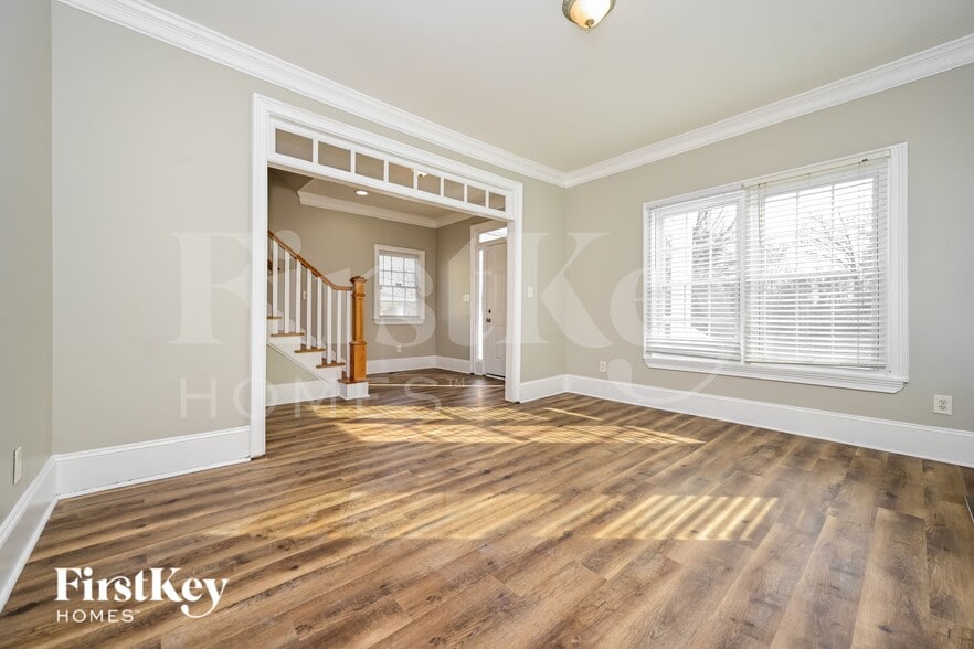 Building Photo - 171 Doane St SW