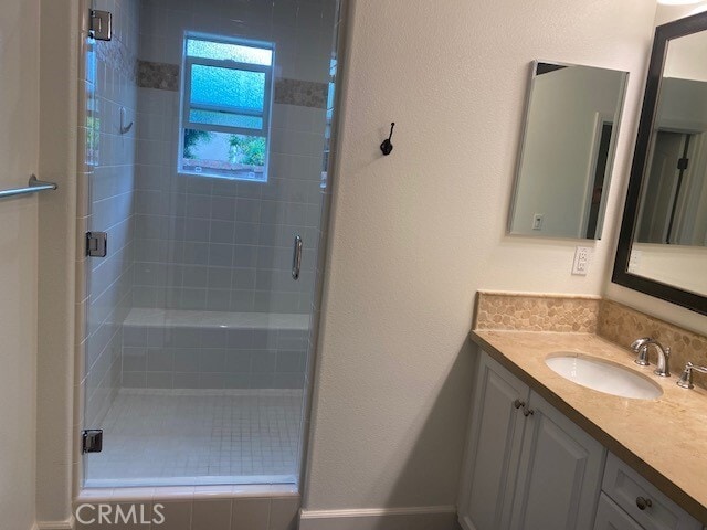 Building Photo - 29 Galan St